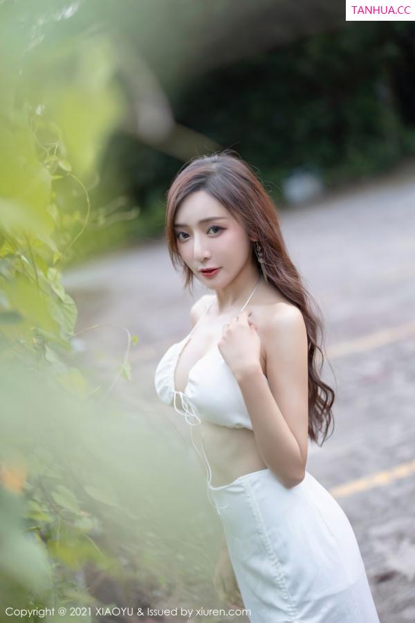 王馨瑶  你的女神王馨瑶 外拍时尚多姿第3张图片